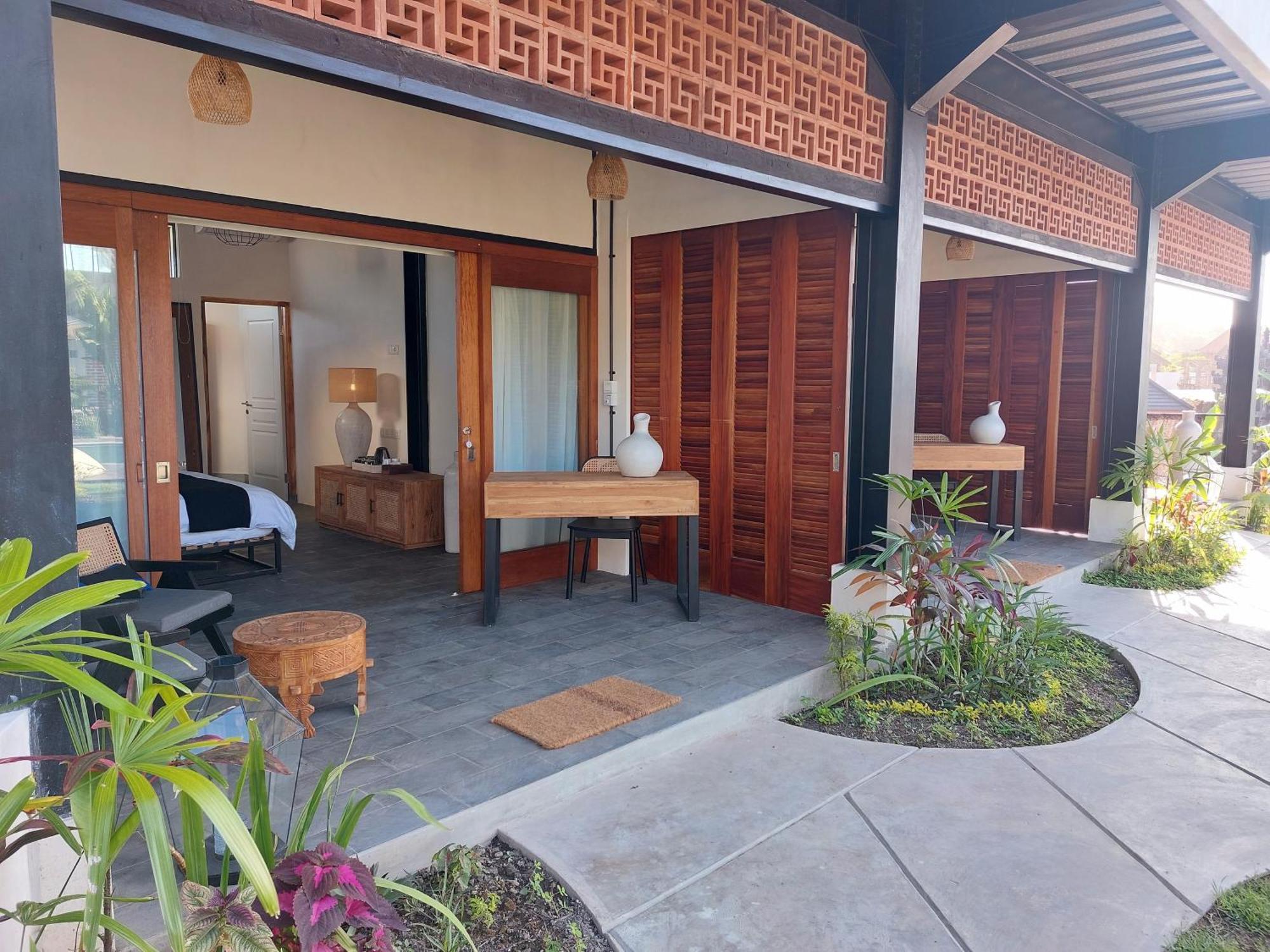 Spaces Bali Unique Boutique Hotel Munggu Rum bild