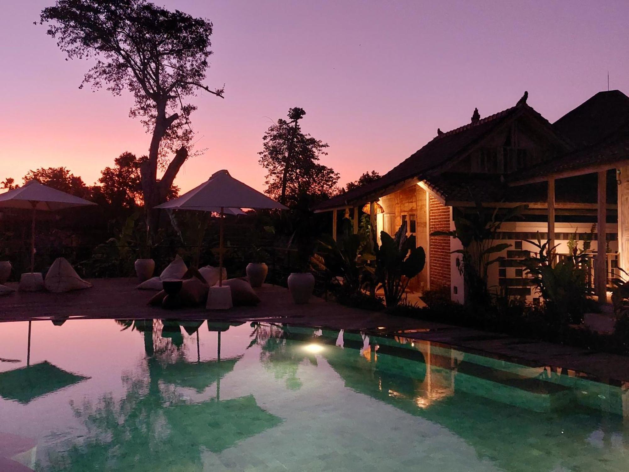 Spaces Bali Unique Boutique Hotel Munggu Rum bild
