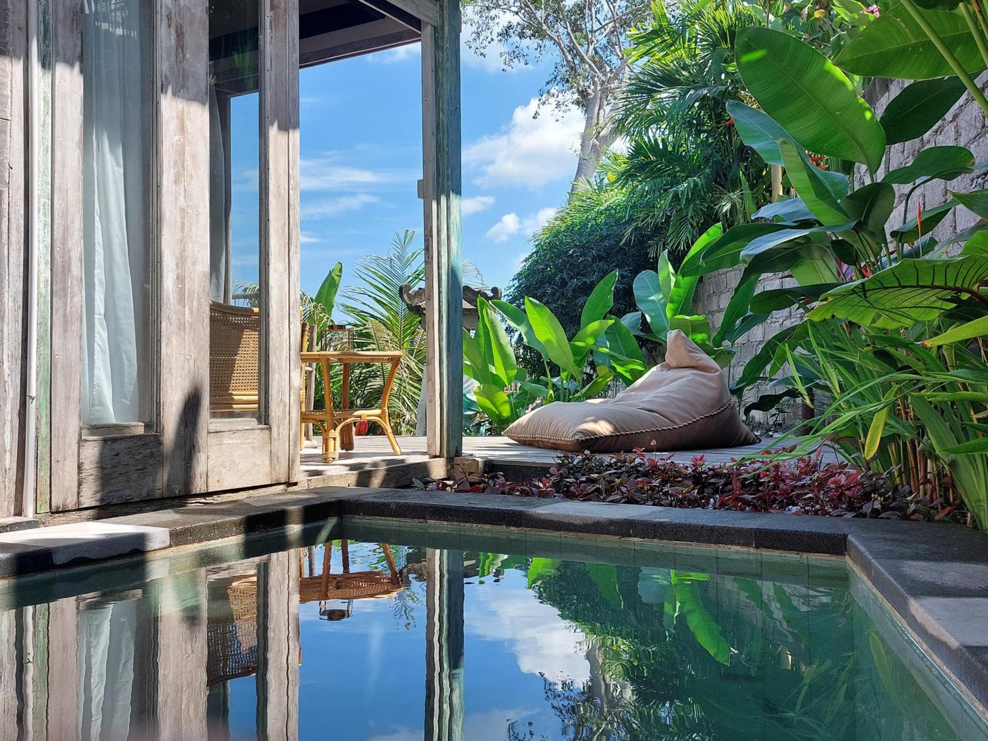 Spaces Bali Unique Boutique Hotel Munggu Rum bild